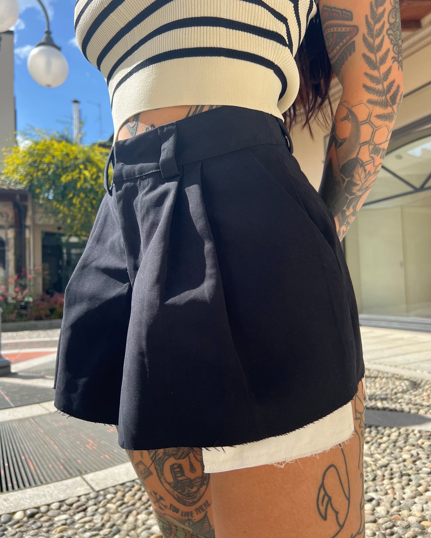 SHORTS SFRANGIATI