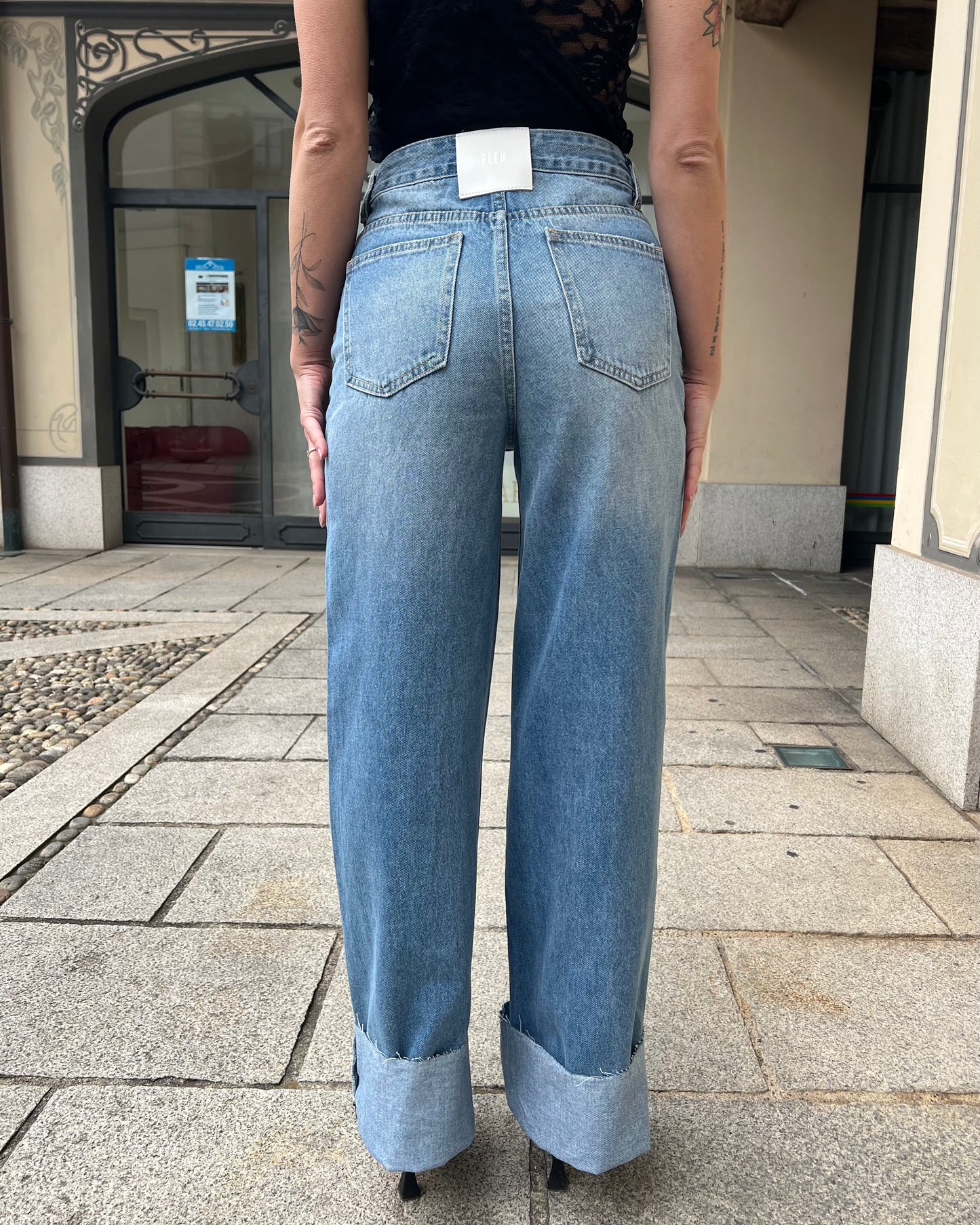 JEANS STRAIGHT-LEG
